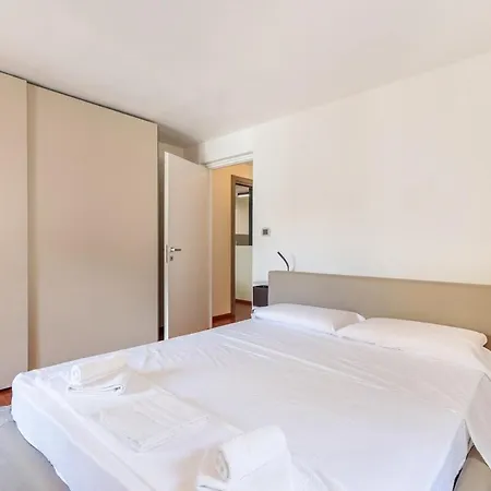 Ancien Bazar אאוסטה